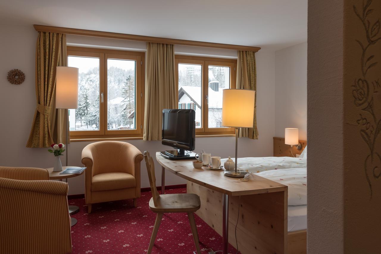 Hotel Seraina ซิลส์มาเรีย ภายนอก รูปภาพ
